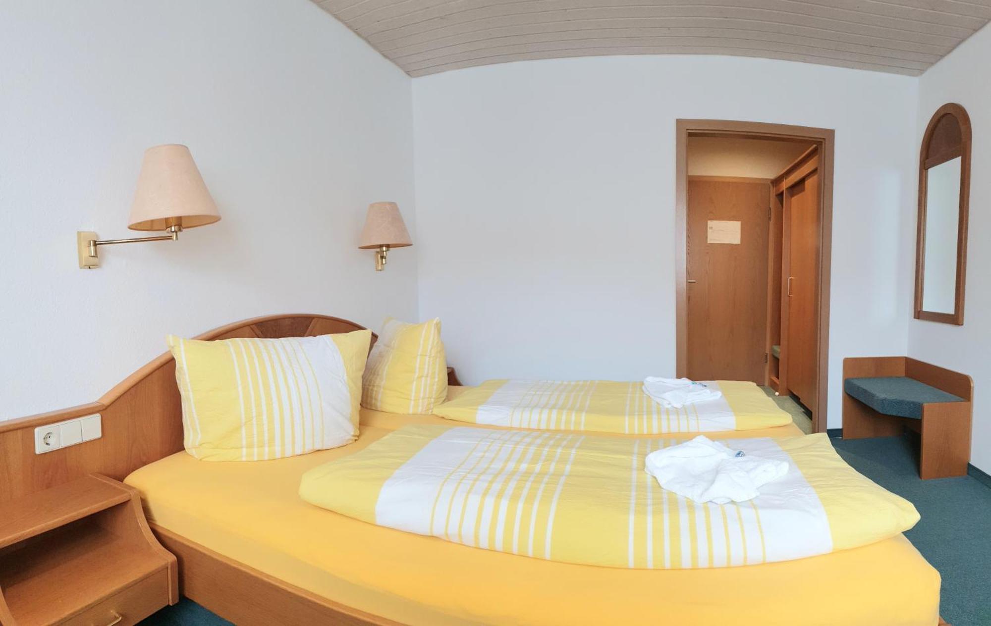 Garni Hotel Adler Post Баїрсбронн Екстер'єр фото
